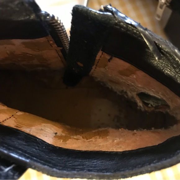 Coach - Picture 6 of 11